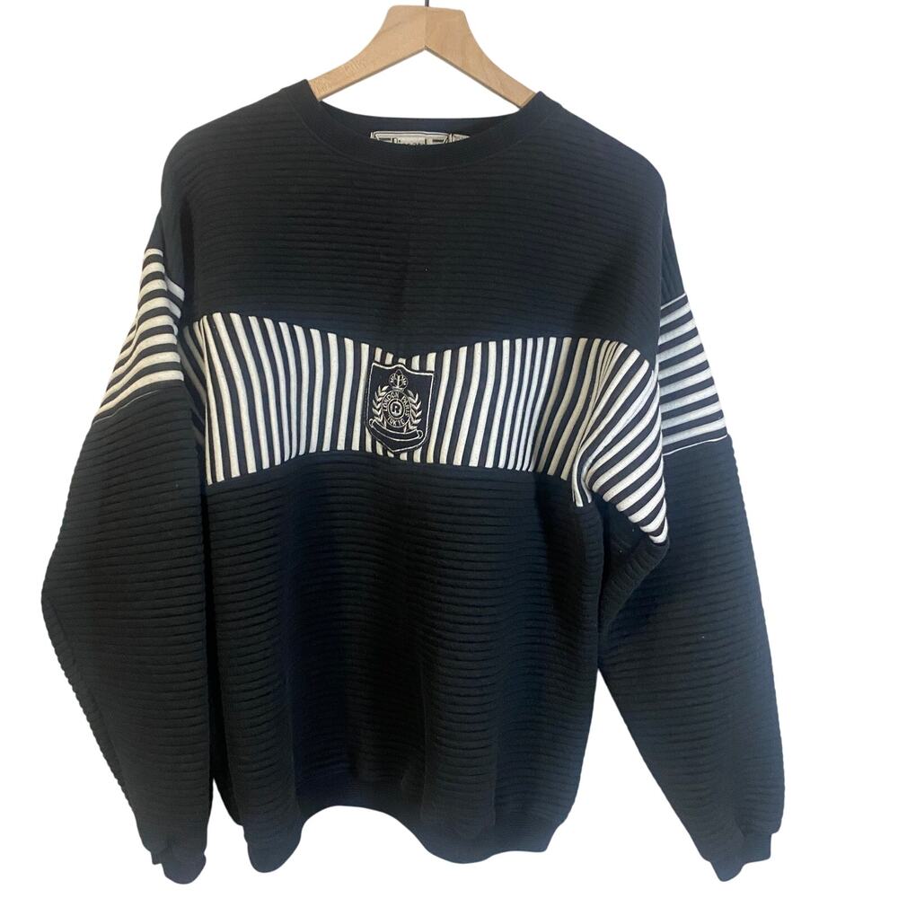 Vintage Riccardo Sweater Black White Accent Stripes Crest Preppy Casual Sz L**